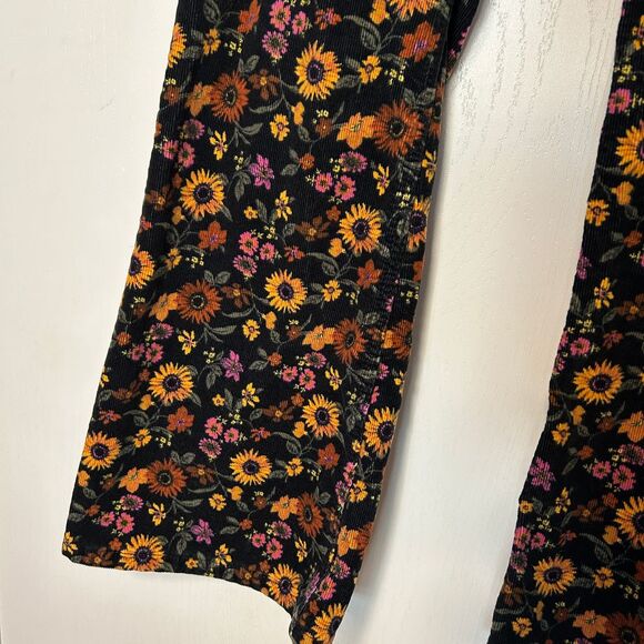 Wrangler high-rise fierce flare floral corduroy pants Size - Picture 3 of 14
